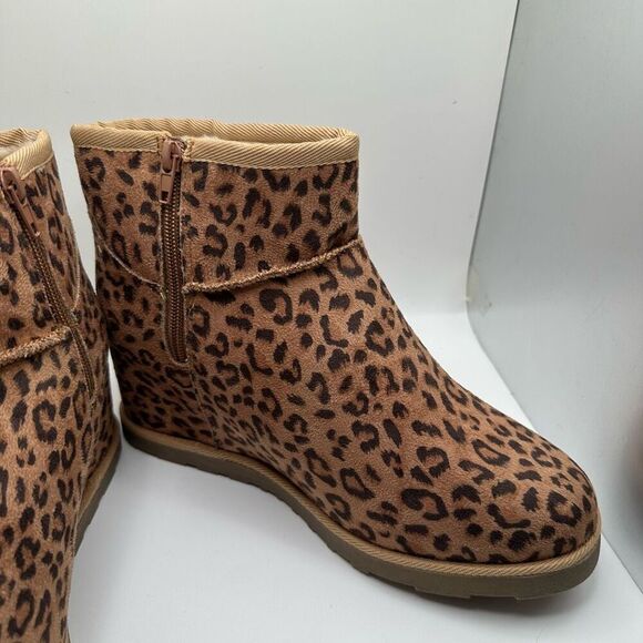 Dunes Karma Comfort Booties Womens Faux Suede Memory Foam Faux Fur Line 9 LEOPAR - Picture 6 of 7